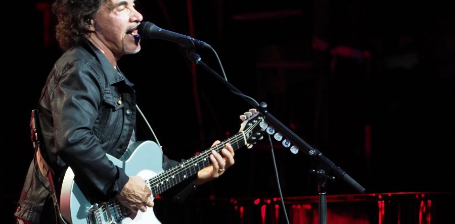 John Oates “Change Of Seasons’ Book review by : Mick Reynolds