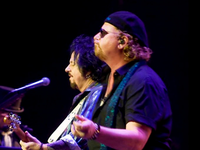 TOTO ROCKS THE STATE THEATRE EASTON PA