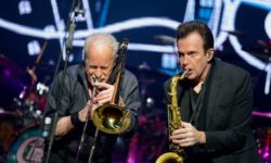 “The Magic Continues To Bristle With The Wind” – Chicago – 11/15/21