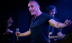 Frank Azaria and the EZ Street Band perform Thunder Road