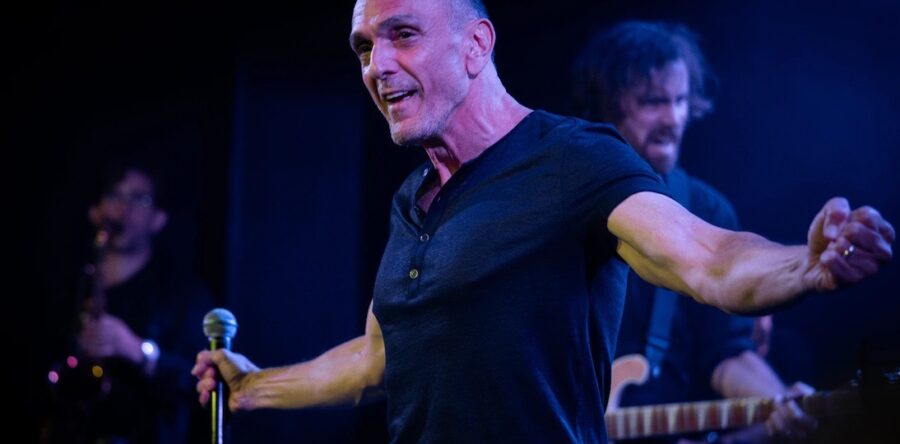 Frank Azaria and the EZ Street Band perform Thunder Road