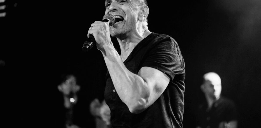 Coming to Wildwood New Jersey (near Philadelphia market) – six-time Emmy Award winner, Screen Actors Guild Award winner and Tony Award nominee Hank Azaria brings his Bruce Springsteen Tribute to Barefoot Country Music Fest in Wildwood, NJ on June 20th!